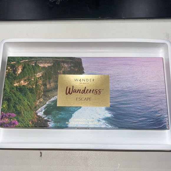 Wander beauty wanderness escape eyeshadow palette - Picture 1 of 2